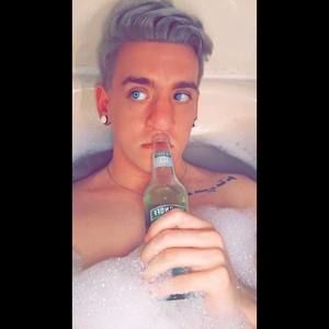 Meet your Posher, Evan